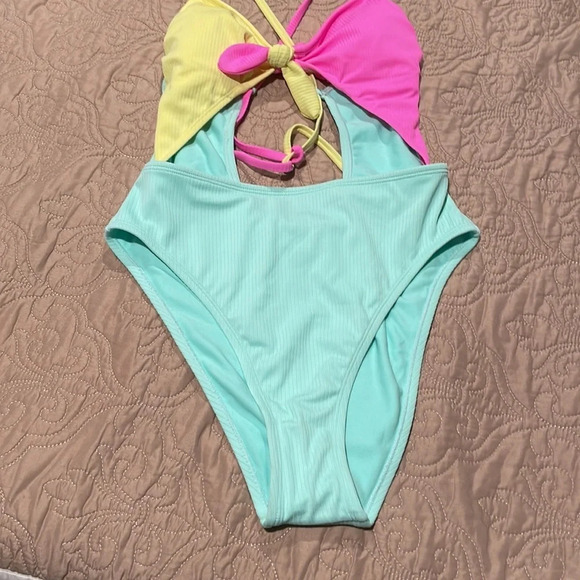 Cute One Piece Swimsuit - Picture 2 of 10